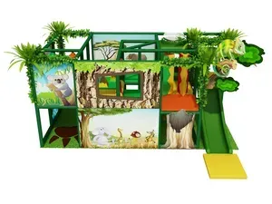 Safari dětský koutek se skluzavkou a přírodními herními motivy