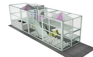 Minimalistická herní zóna se skluzavkou a trampolínou