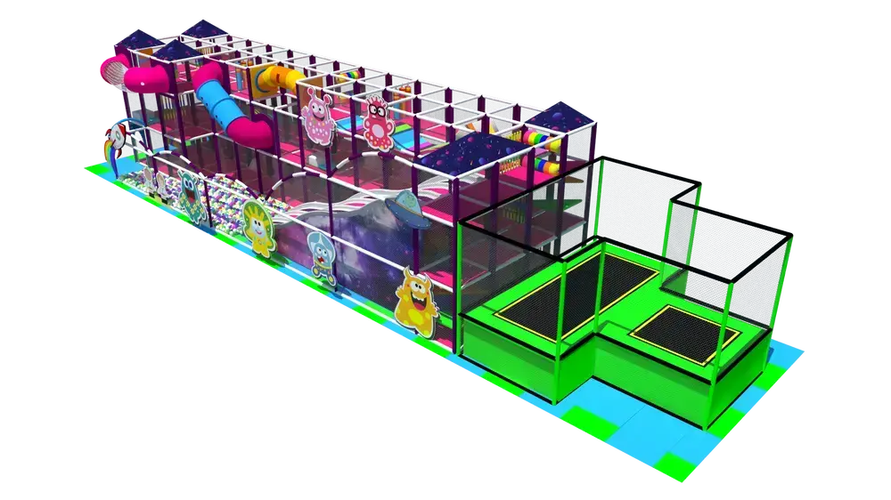 Vnitřní dětské hřiště se skluzavkou a trampolínami
