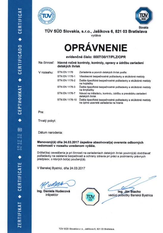 Certifikované vnitřní dětské hřiště splňující bezpečnostní normu EN 1176 pro komerční provozy.